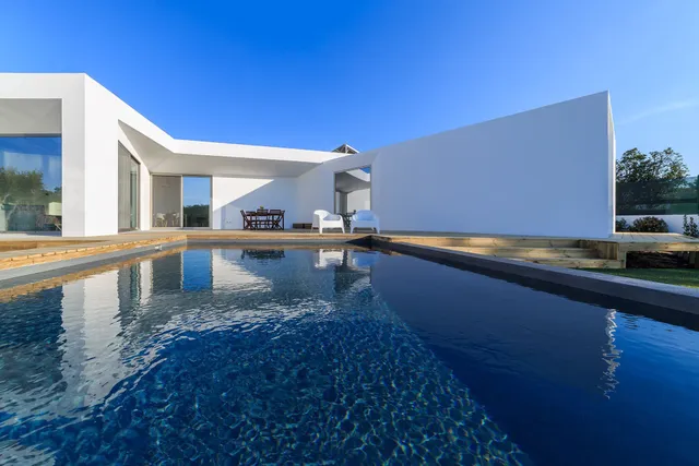 Villa moderne avec piscine