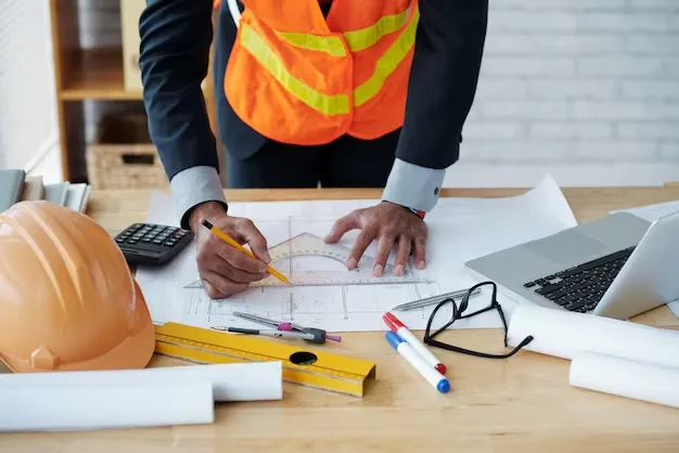 Plans architecturaux et outils BTP